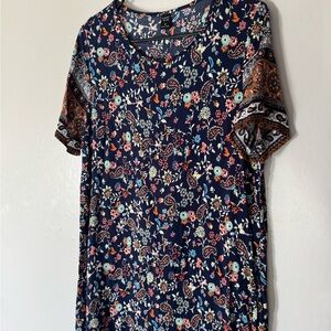 Navy Floral Paisley Women's Short Sleeve Top